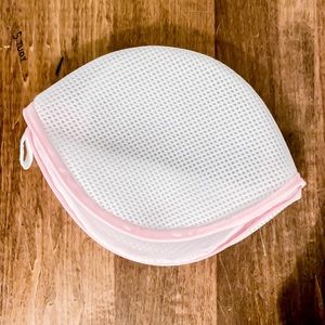 Bra Holder for Laundry